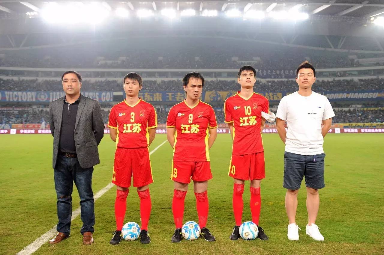 跨越中线即 跨越中线即